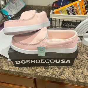 NWT DC blush pink leather pull on shoes Womens size 10